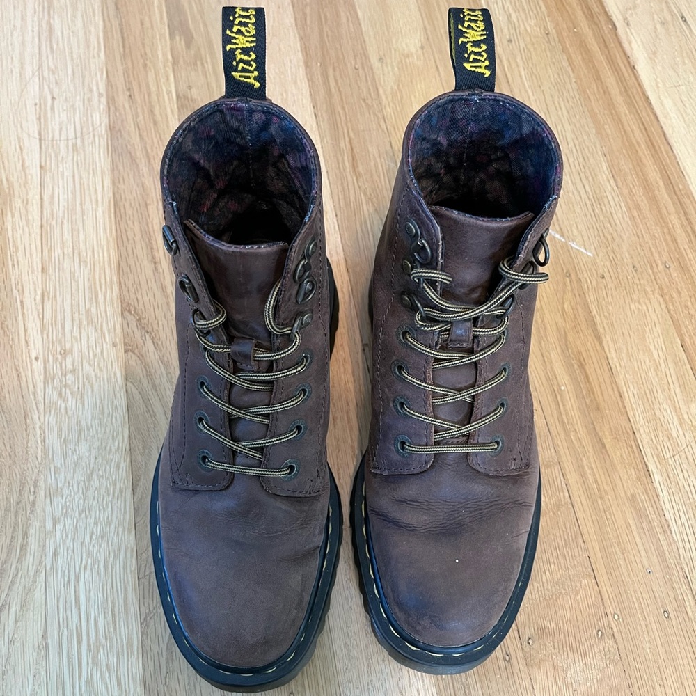 brown doc martens size 7